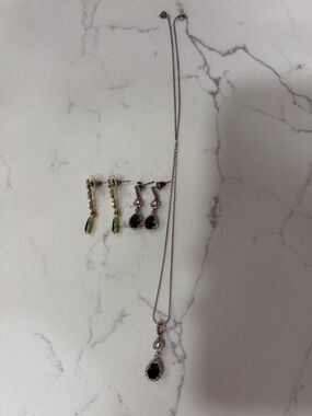 Green Emerald Necklace & Earrings